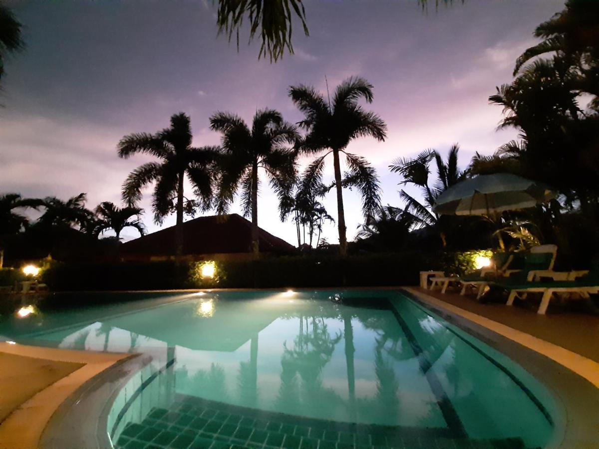 D&K Smiley Phuket Resort Rawai Exterior foto